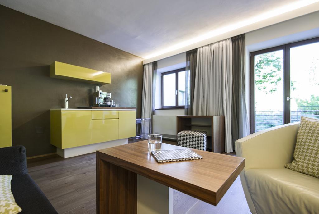 Designhotel Gius La Residenza Caldaro Eksteriør billede